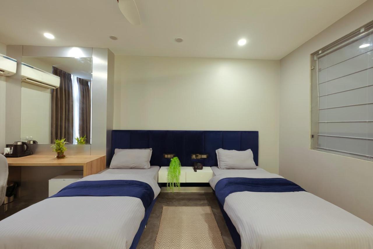 Hotel Bay Laurel Retreat Faridabad Luaran gambar