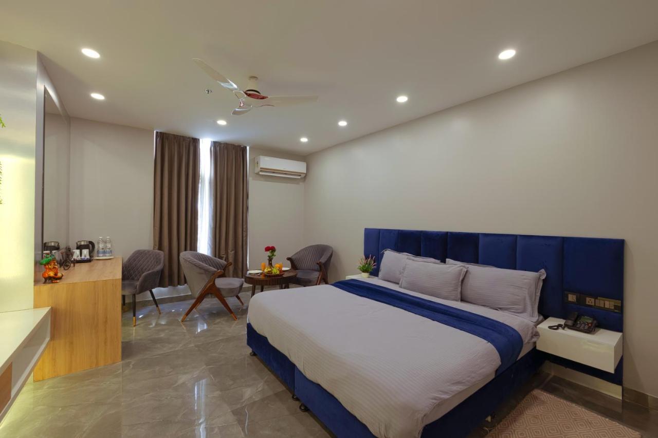 Hotel Bay Laurel Retreat Faridabad Luaran gambar