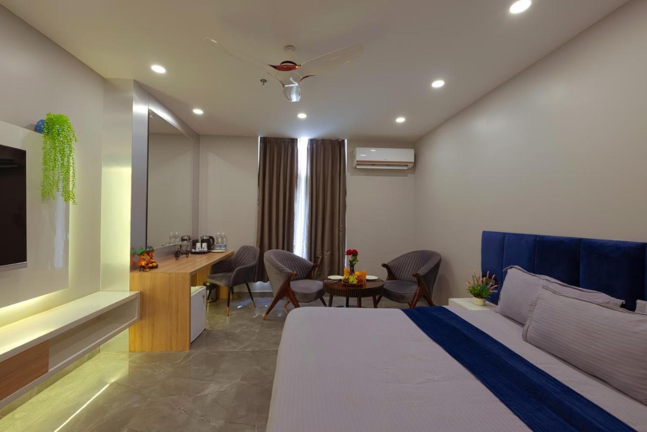 Hotel Bay Laurel Retreat Faridabad Luaran gambar